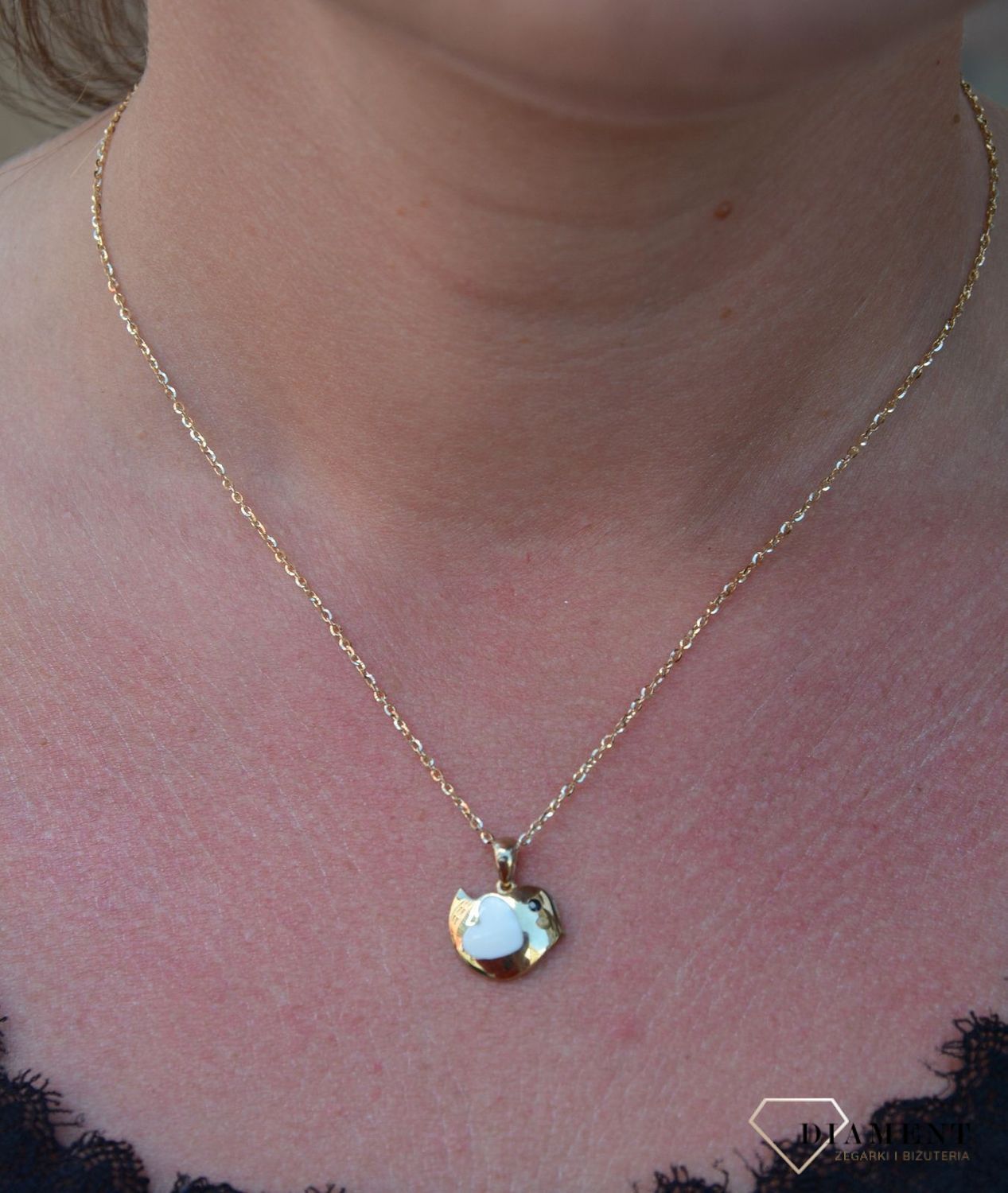 Złoty łańcuszek 375 Ankier o szerokości 1,5 mm DIA-LAN-RDOV 035-375 1,5mm (1).jpg